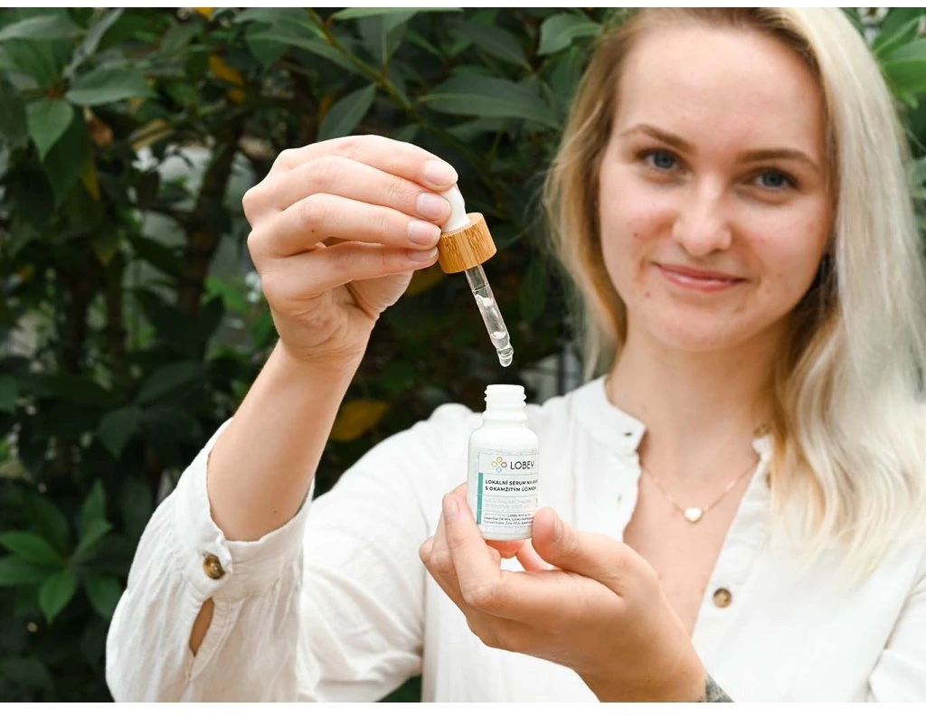 Lobey Lokálne sérum na akné s okamžitým účinkom 15 ml