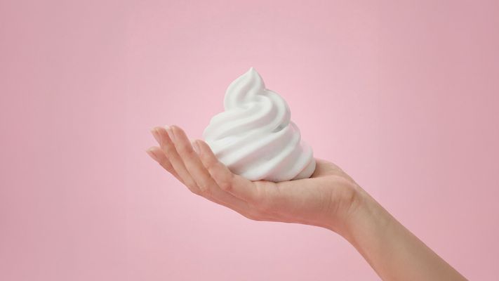 Deserved Šľahaná sprchová pena Strawberry Milkshake 100 ml