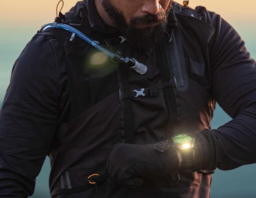 Garmin fēnix 8 – 47 mm, AMOLED, Sapphire, Carbon grey DLC s Black/Grey silikónovým remienkom