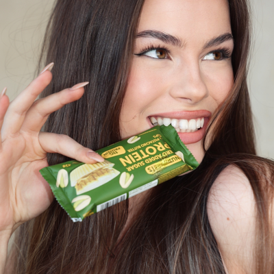 Nutry Nuts Proteínové košíčky - biela čokoláda s pistáciovým krémom 2 x 21 g