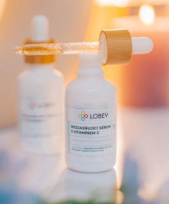 Lobey Rozjasňujúce sérum s vitamínom C 30 ml