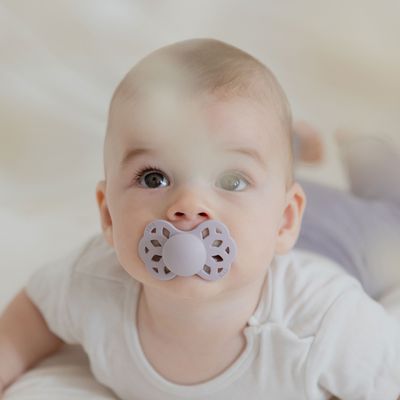 BIBS Infinity symetrické cumlíky zo silikónu veľkosť 1, Ivory / Sage 2 ks