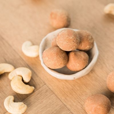 Natu Banánové guličky s kešu krémom 70 g