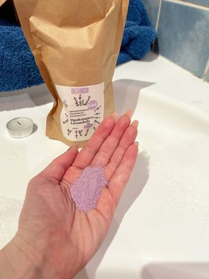 Kvitok Magická pena do kúpeľa Upokojujúca levanduľa 60 g