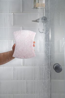 3M Scotch-Brite® Bath Nail Saver XXL - kúpeľňová hubka s chráničom nechtov 1 ks