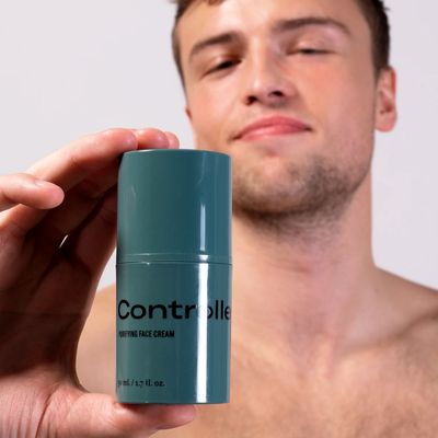 Copenhagen Grooming Controller Ľahký hydratační krém bojujúci proti podráždeniu a redukujúce začervenanie 50 ml