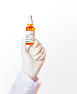 La Roche-Posay Pure Vitamin C12, antioxidačné obnovujúce sérum proti vráskam 30 ml