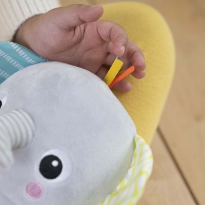Bright Starts Hračka plyšová hudobná svietiaca Hug-a-bye Baby™ - sloník