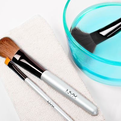Makeup Brush Cleaner  NYX Professional Makeup