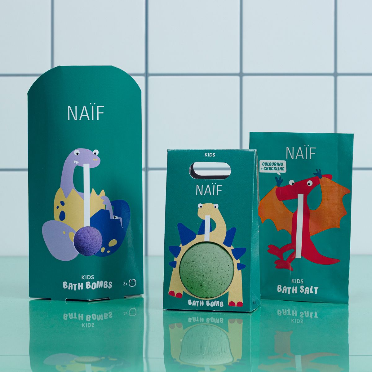 NAÏF Praskajúca farebná soľ do kúpeľa 40 g