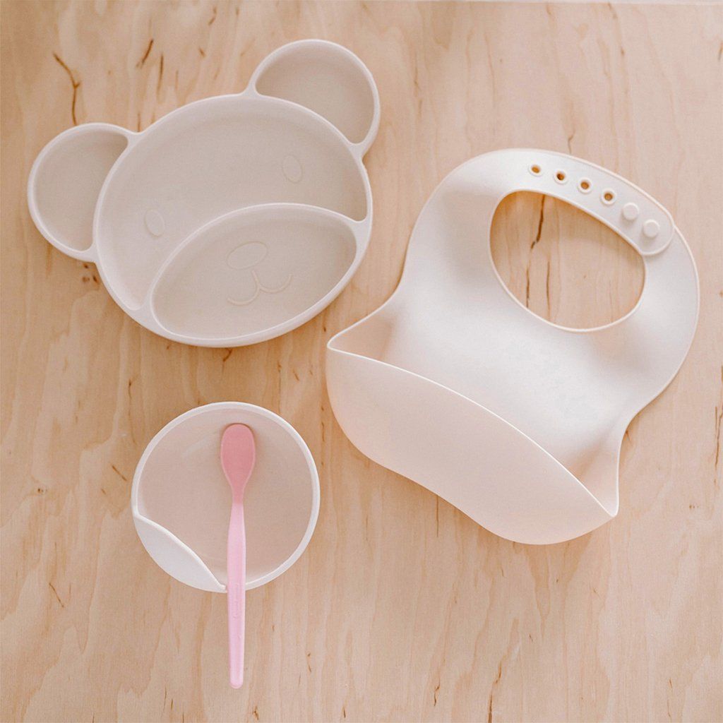 Canpol babies Tanier silikónový delený s prísavkou Medvedík krémový