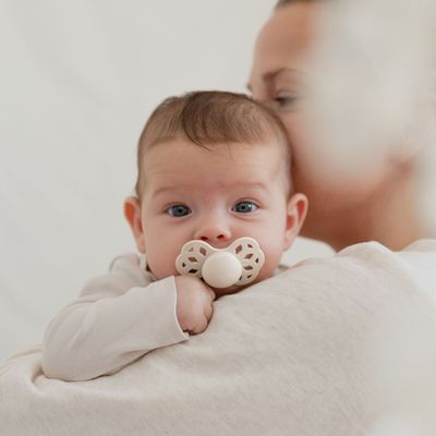 BIBS Infinity symetrické cumlíky zo silikónu veľkosť 1, Ivory / Sage 2 ks