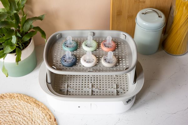 Tommee Tippee Cumlík C2N silikon Natural 0-6m 2 ks