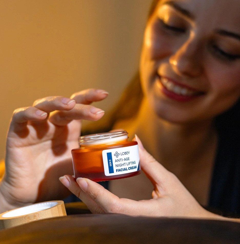 Lobey Nočný vyhladzujúci pleťový krém 50 ml