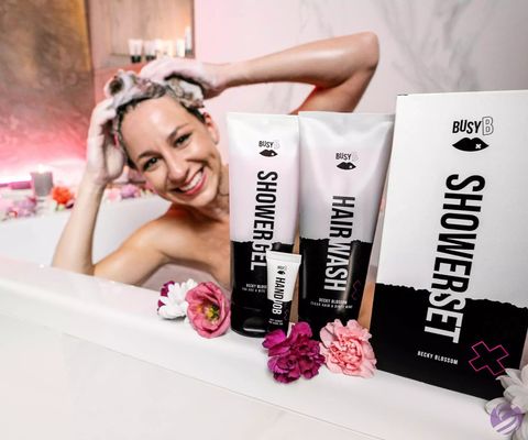 BusyB Darčeková sada pre kompletnú starostlivosť o telo a vlasy